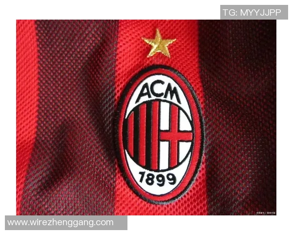 AC米兰与主帅发生激烈争执冲突升级球队内外矛盾加剧引发广泛关注 AC米兰与主帅发生激烈争执冲突升级球队内外矛盾加剧引发广泛关注